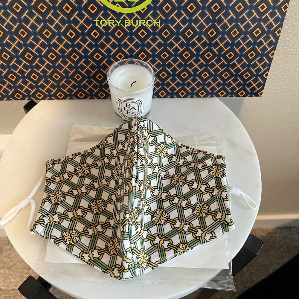 Single Tory Burch Face Mask